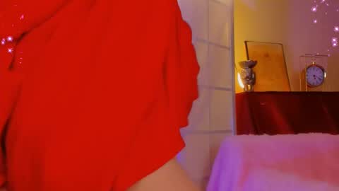 Snapshot of aprill_o_nill chatting on 8, 12, 2024 aprill_o_nill online show from 8, 12, 2024