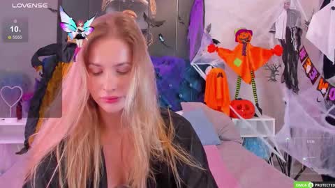 April online show from 25, 10, 2025