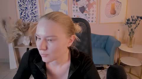 April. All year round.  online show from 27, 9, 2025