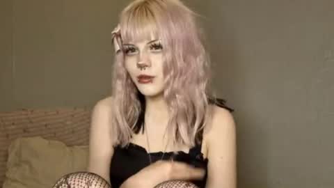 Alice D online show from 23, 5, 2026