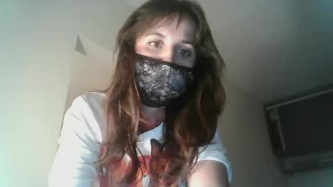 Snapshot of aquabela chatting on 8, 10, 2025 aquabela online show from 8, 10, 2025