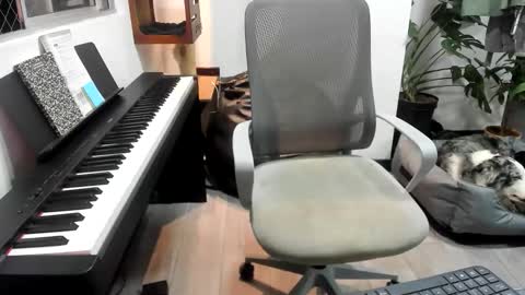 T. online show from 10, 4, 2026