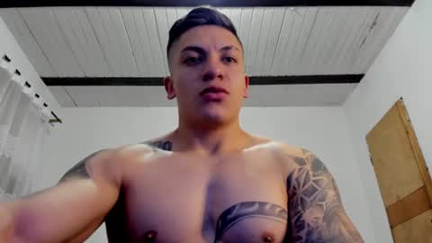 Snapshot of aquiles_51 chatting on 8, 1, 2025 Jonathan online show from 8, 1, 2025