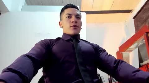 Snapshot of aquiles_51 chatting on 8, 10, 2025 Jonathan online show from 8, 10, 2025