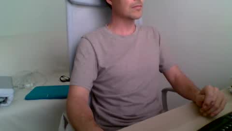 Snapshot of aragon9999 chatting on 2, 10, 2025 aragon9999 online show from 2, 10, 2025
