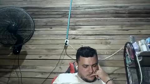 Snapshot of arcanguel_05 chatting on 5, 7, 2026 arcanguel 05 online show from 5, 7, 2026