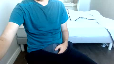 Snapshot of arekusan6 chatting on 6, 7, 2026 Arek online show from 6, 7, 2026