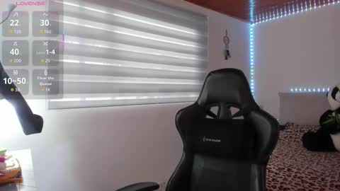 Arenne    online show from 11, 11, 2025