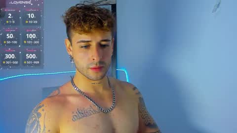 Snapshot of ares_blue chatting on 25, 9, 2025 ares blue online show from 25, 9, 2025