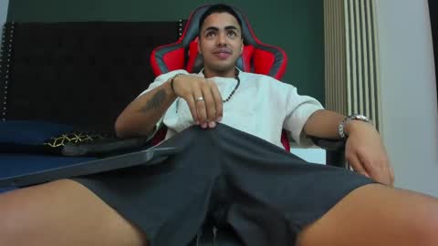 Snapshot of ares_pain_ chatting on 20, 4, 2026 ares_pain_ online show from 20, 4, 2026