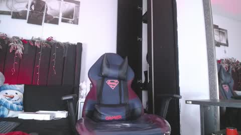 Snapshot of ares_xxxx chatting on 21, 12, 2024 ARES online show from 21, 12, 2024