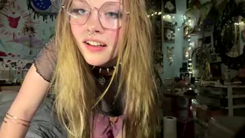 areyawatching0_0 online show from 5, 8, 2026