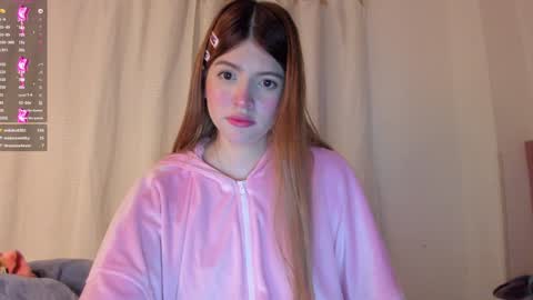 Snapshot of ari_sweet1 chatting on 7, 1, 2025 Ari online show from 7, 1, 2025