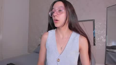 Snapshot of ari_wilde chatting on 21, 4, 2026 Ari Wilde online show from 21, 4, 2026