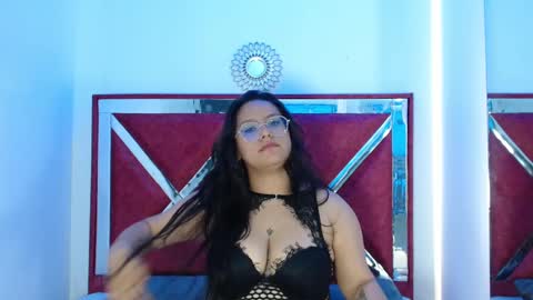 Snapshot of aria_cloud69 chatting on 27, 10, 2025 aRIA online show from 27, 10, 2025