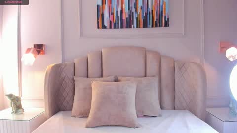 Aria  online show from 4, 1, 2025