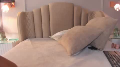 Aria  online show from 9, 1, 2025