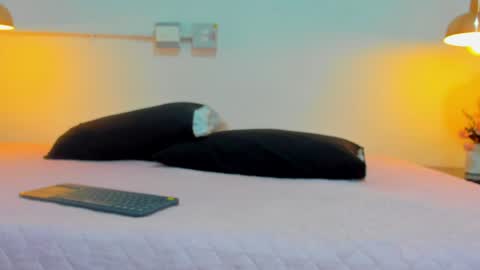 Snapshot of aria_millers1 chatting on 2, 4, 2026 aria_millers1 online show from 2, 4, 2026