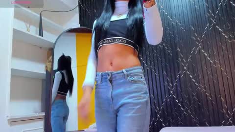 Aria Millers  online show from 2, 10, 2025