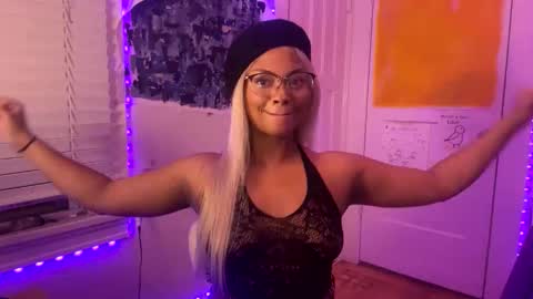 Aria Atelier online show from 22, 12, 2025