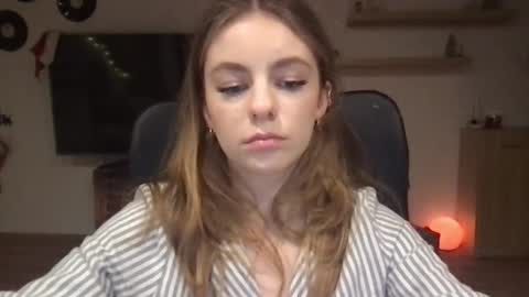 AriaCreazy online show from 19, 12, 2024