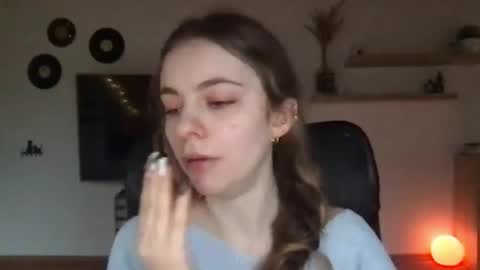 AriaCreazy online show from 3, 2, 2025