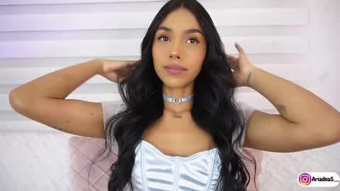 Snapshot of ariadna5 chatting on 22, 9, 2025 ARIADNA online show from 22, 9, 2025
