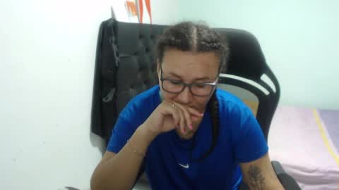 Snapshot of ariadna_6 chatting on 25, 4, 2026 ...Ariana... online show from 25, 4, 2026