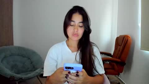 Aria Montgomery online show from 17, 2, 2025