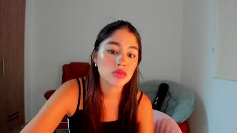 Aria Montgomery online show from 10, 3, 2025