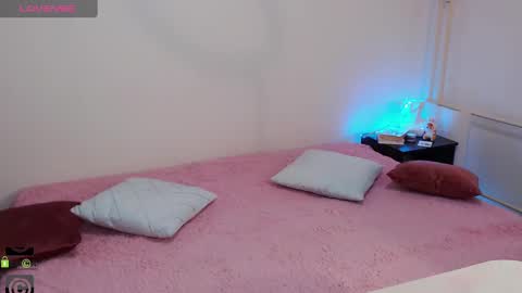 Snapshot of ariana_addams2 chatting on 5, 12, 2024 ariana_addams2 online show from 5, 12, 2024