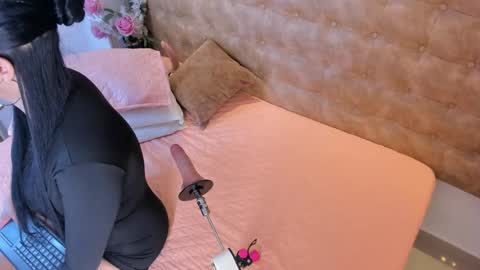  ARIANA MORELLY online show from 15, 4, 2026