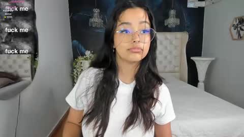Snapshot of ariana_pierce chatting on 21, 12, 2024 Ariana online show from 21, 12, 2024