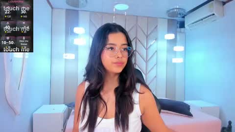 Snapshot of ariana_pierce chatting on 24, 12, 2024 Ariana online show from 24, 12, 2024