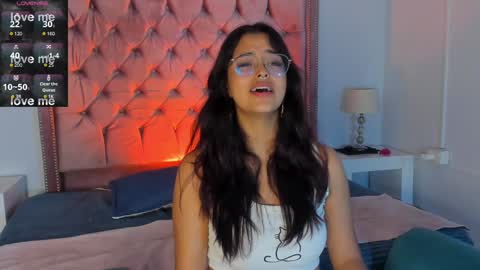 Snapshot of ariana_pierce chatting on 6, 1, 2025 Ariana online show from 6, 1, 2025