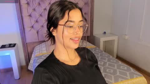 Snapshot of ariana_pierce chatting on 28, 2, 2025 Ariana online show from 28, 2, 2025