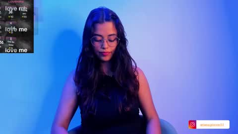 Snapshot of ariana_pierce chatting on 4, 3, 2025 Ariana online show from 4, 3, 2025