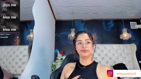 Snapshot of ariana_pierce chatting on 7, 3, 2025 Ariana online show from 7, 3, 2025