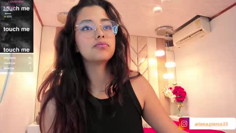 Snapshot of ariana_pierce chatting on 10, 3, 2025 Ariana online show from 10, 3, 2025
