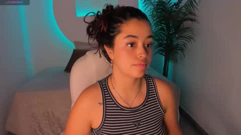 Snapshot of ariana_pierce chatting on 21, 10, 2025 Ariana online show from 21, 10, 2025