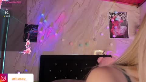 Ariana  online show from 8, 9, 2025