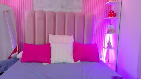 ArianaRougee online show from 31, 5, 2026