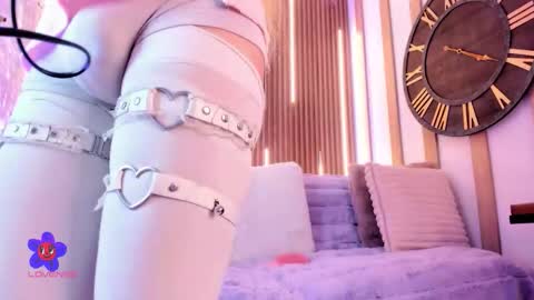 Ari  online show from 11, 11, 2025