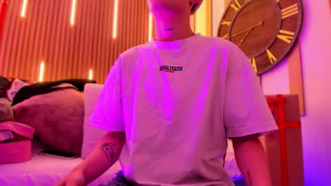 Ari  online show from 21, 12, 2025