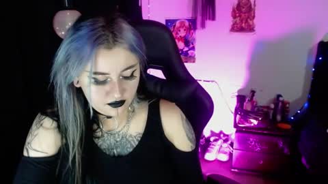Snapshot of arianauwu666 chatting on 19, 6, 2026 help me 100 hands up my OF is Free online show from 19, 6, 2026