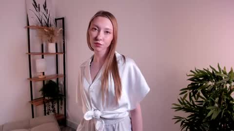 Snapshot of arianememo chatting on 16, 5, 2026 Ariana online show from 16, 5, 2026