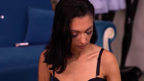 Snapshot of arianna_clover chatting on 1, 10, 2025 Arry online show from 1, 10, 2025