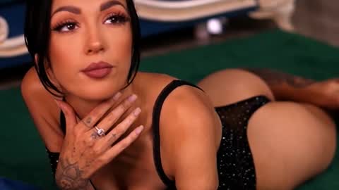 Snapshot of arianna_clover chatting on 9, 10, 2025 Arry online show from 9, 10, 2025