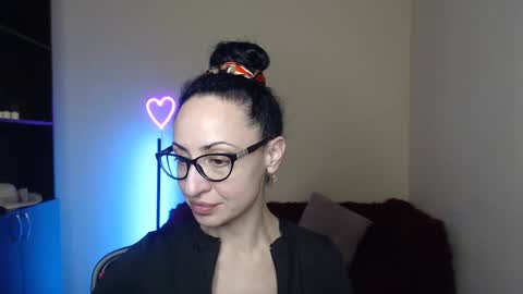 Arianna online show from 4, 2, 2025