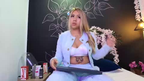 A R I A N N A  online show from 11, 11, 2025